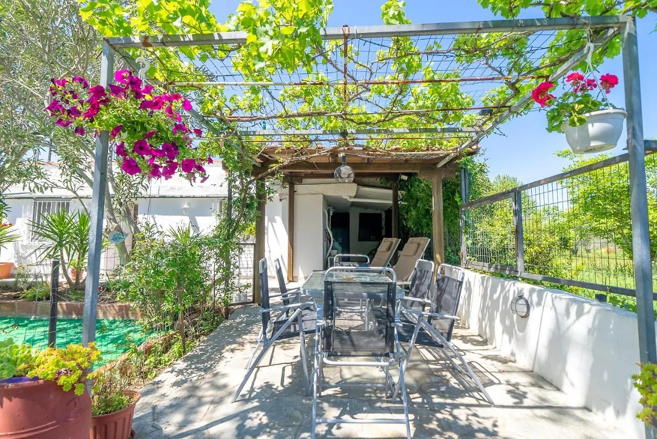 Little Villa - Walk To The Beach Thessaloniki Holiday home